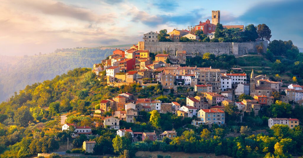 6 Fabulous Reasons To Visit Croatia When Vacationing In Italy