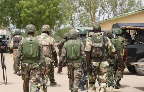 AFRICA/NIGERIA - Nigeria questions the role of the military after the massacre of 17 soldiers in a village in Delta State