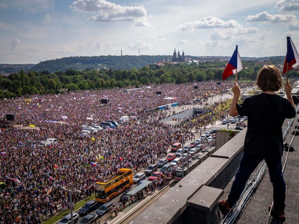 Czechs call on prime minister to quit in biggest anti-government demonstration since Velvet Revolution | The Independent