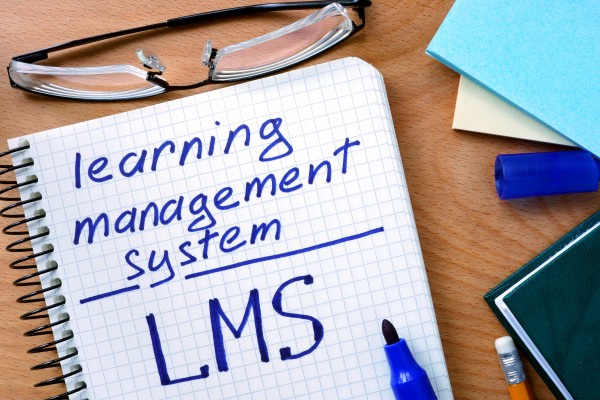 How to train teachers to use an LMS