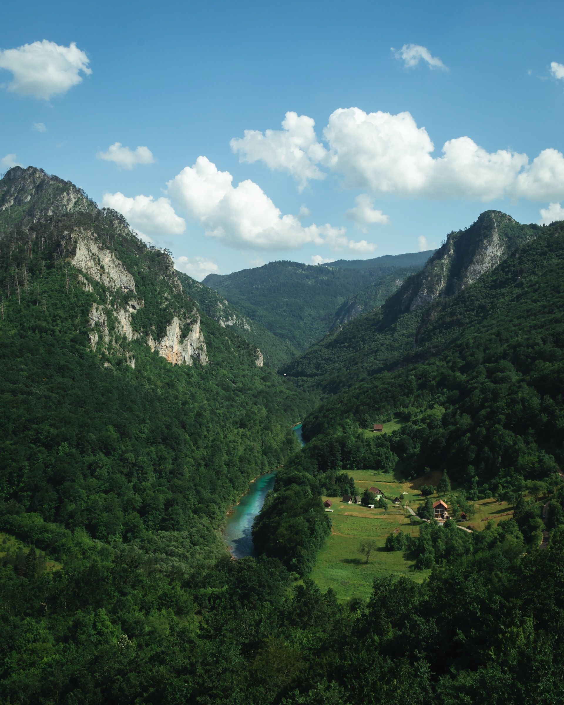 Tara Canton, Border of Montenegro and Bosnia and Herzegovina