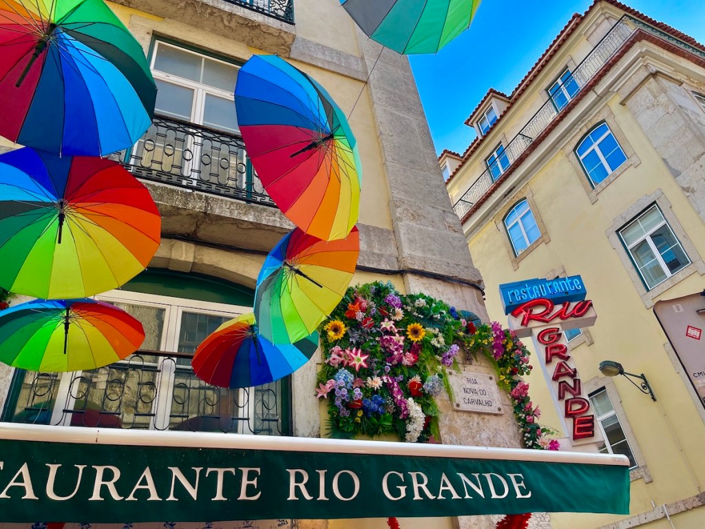 Restaurante Rio Grande on the corner of Pink Street in Lisbon