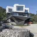 Building History: Croatia's Secluded Homes Rethinking Tradition - Image 3 of 12