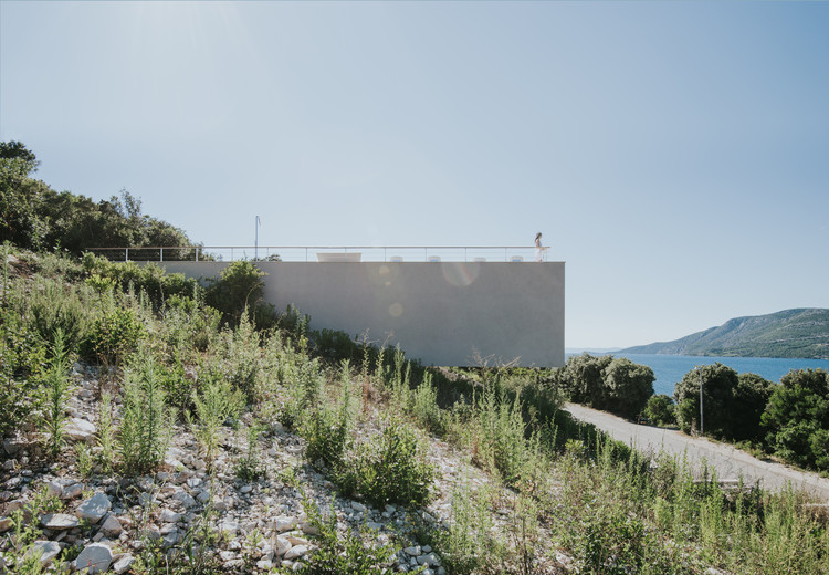 Building History: Croatia's Secluded Homes Rethinking Tradition - Image 12 of 12
