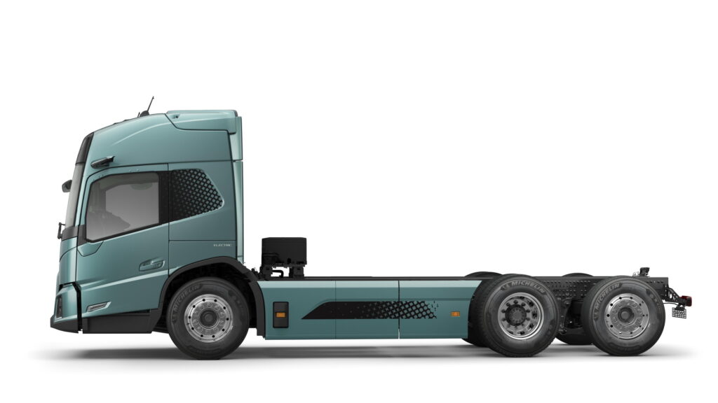  Volvo’s First EV-Only Truck Set To Pick Up European Garbage