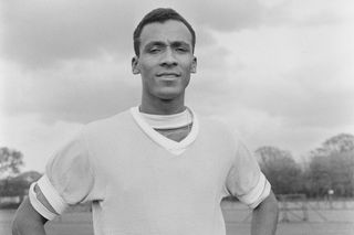 Alberto Spencer poses for a picture ahead of a match between Uruguay and England in London in May 1964.