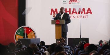 Ghana presidential contenders promise to ease hardship
