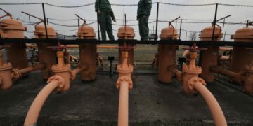 Hungary FM teases more Gazprom contracts after huge blowup with EU ministers – POLITICO