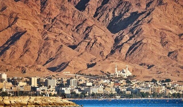 Saudi Arabia Set to Slash Oil Prices to Asia Amid Falling Benchmarks – OilPrice.com