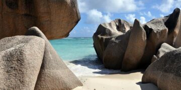 Japan-Seychelles Foreign Ministers’ Meeting – mofa.go.jp