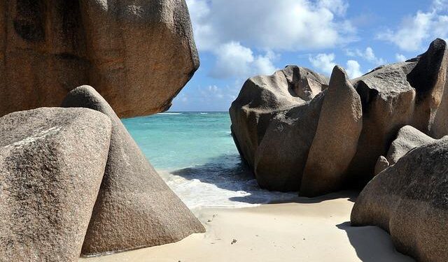 Japan-Seychelles Foreign Ministers’ Meeting – mofa.go.jp