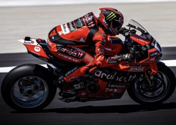 WorldSBK : Bulega Tops Opening Practice In Portugal – Roadracing World