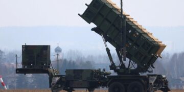 Poland to Sign $2 Billion Deal With US for Air-Defense Program – Bloomberg.com
