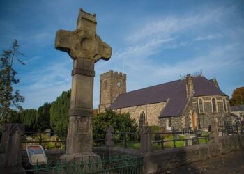 Dromore: Viable pipe bombs removed following security alert – BBC