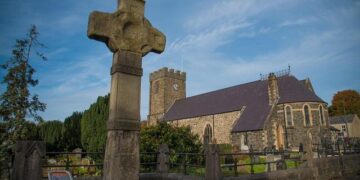 Dromore: Viable pipe bombs removed following security alert – BBC