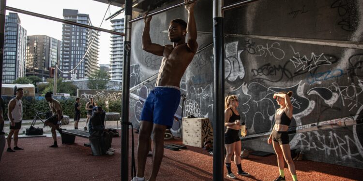 Baseball: La Cañada Scores Walk-Off League Win Over San Marino – Outlook Newspapers