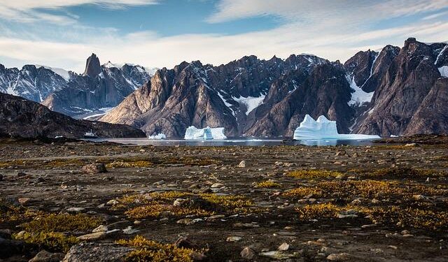 Ex-Danish leader: ‘Nothing is stopping the Americans’ from having more bases in Greenland – The Hill