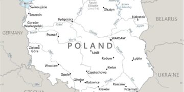 How Poland straddles a trans-Atlantic defense divide – Defense News