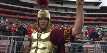 USC Trojans’ Lincoln Riley, Chad Bowden Pushing to Sign Historic Recruiting Class – Sports Illustrated