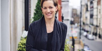 Anne Applebaum: ‘The Far Right Doesn’t Want Jews in Europe, That’s Why They Like Israel’ – Haaretz