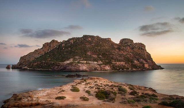 UK finalising Chagos Islands deal with Mauritius, says No 10 – BBC