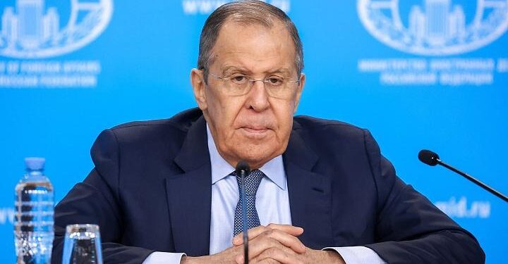 Foreign Minister meets Ghanaian community in Benin, vows to address key challenges – GBC Ghana Online