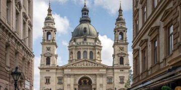 Hungary: Arrest, Don’t Welcome ICC Fugitive Netanyahu – Human Rights Watch