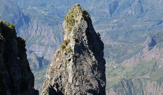 Reunion ending explained: Why did Daniel kill Ray? – Radio Times