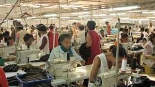 Madagascar risks losing 60,000 textile jobs to U.S. tariffs, official says – TradingView