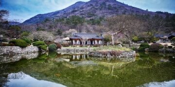 Magnitude 6.2 quake strikes off Papua New Guinea – VOA – Voice of America English News