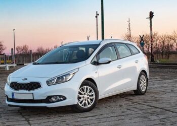 JD Vance to join wife on Greenland trip as US pressure builds – USA Today