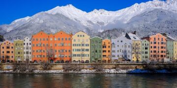 Evening Walk in Innsbruck, Austria – Tyrol’s Most Beautiful City Experience (4K) – MSN
