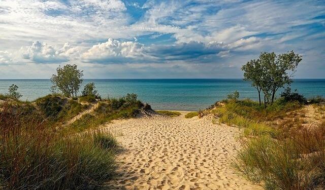 Top-Ranked Long Beach State Faces No. 4 Hawaii On The Islands In a Battle For First – Long Beach State University Athletics