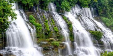 Tennessee man convicted of killing his bride on Fiji honeymoon gets life in prison – CBS News