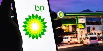 BP halts plans to make clean jet fuel at Spain plant, Bloomberg News says – Reuters