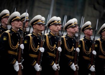 Russia’s Army Is Growing, Warns Ukraine’s Top Commander – The National Interest