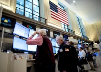 Poland’s bourse halts trading on all markets – Reuters