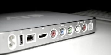 Apple TV : On Becoming a Guinea Fowl and violence in Zambia – Numéro Magazine