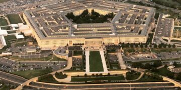 Pentagon fires Greenland military chief over her criticism of JD Vance’s visit to the territory which Trump ha – Daily Mail