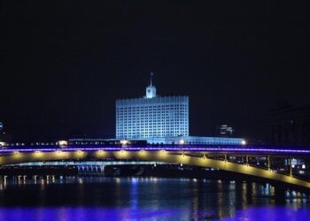 Vanuatu prime minister visits Huawei, views policing technology – Reuters