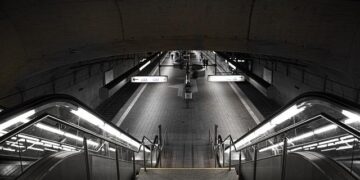 Airport transport slows – The Portugal News