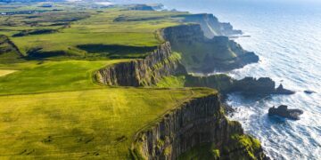 Economic and well-being gaps between Ireland and Northern Ireland ‘widening’ – The Independent