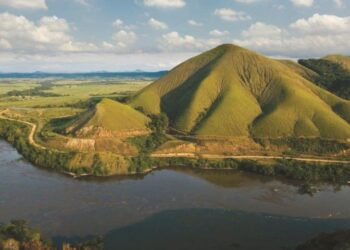 Voting underway as Gabon coup leader eyes to become next president – TRT Global