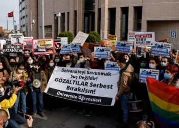 High school students join Turkey’s protests as Erdoğan gov’t reshuffles teachers seen as critics – Stockholm Center for Freedom