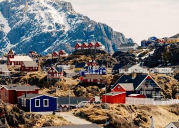 Inside Greenland: residents say they’re not for sale, but they are open for business – CBS News