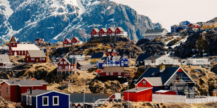 Inside Greenland: residents say they’re not for sale, but they are open for business – CBS News