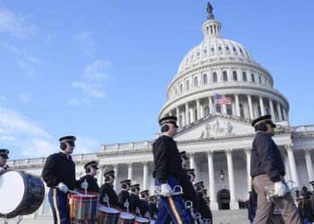 Thousands turn out for inauguration of Botswana’s new president, who calls for unity – AP News