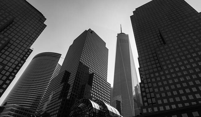 New York banker washes up dead on paradise beach after vanishing during dream vacation in Spain – Daily Mail