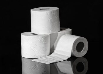 Tariffs on toilet paper? Europe threatens tit-for-tat levies on a range of US goods if trade talks fail – CNN