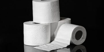 Tariffs on toilet paper? Europe threatens tit-for-tat levies on a range of US goods if trade talks fail – CNN